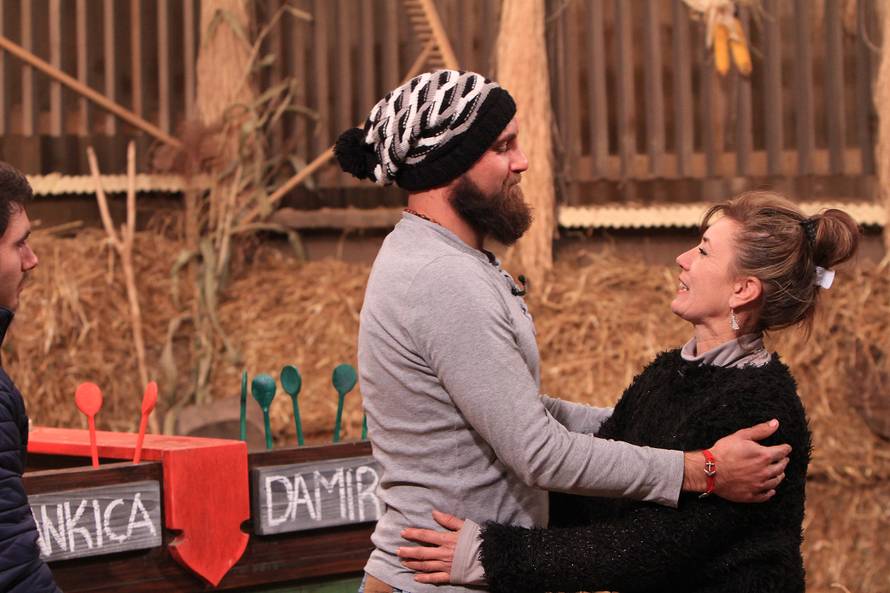 Ankičin muž ljut na farmere: 'Da je bio tamo, letjele bi šake'