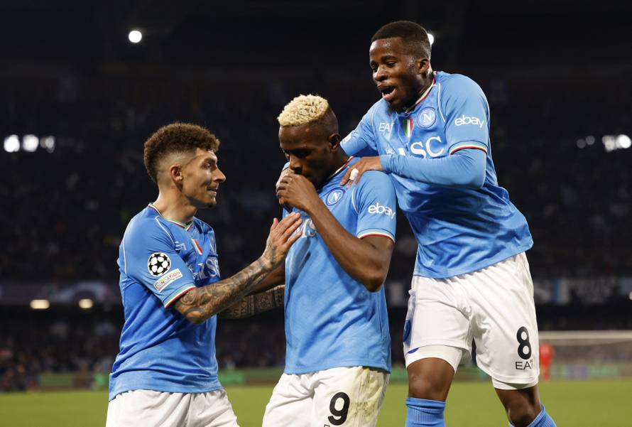 Champions League - Round of 16 - First Leg - Napoli v FC Barcelona