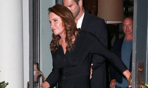 Nakon operacije spola Caitlyn Jenner je prvi put u javnosti