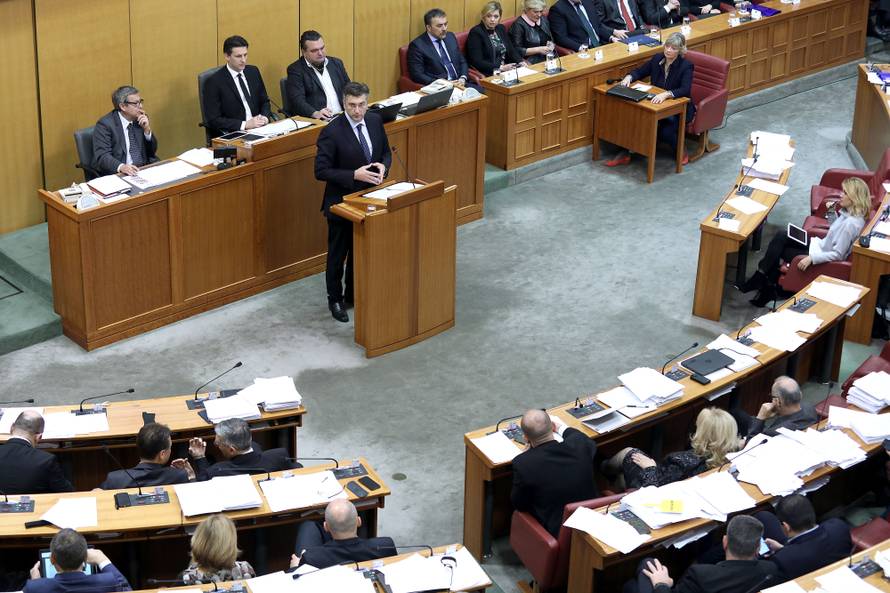 'Treba vam skinuti imunitet i poslati vas svih na Goli otok'