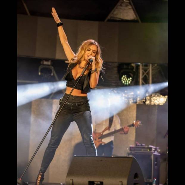 FOTO Uf, Lille zna kako podići na koncertu atmosferu: Pogledajte outfite kojima oduševljava sve