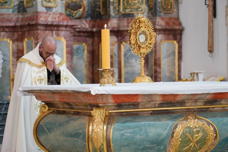 Marta je prva posvećena djevica u Hrvatskoj, evo što to znači