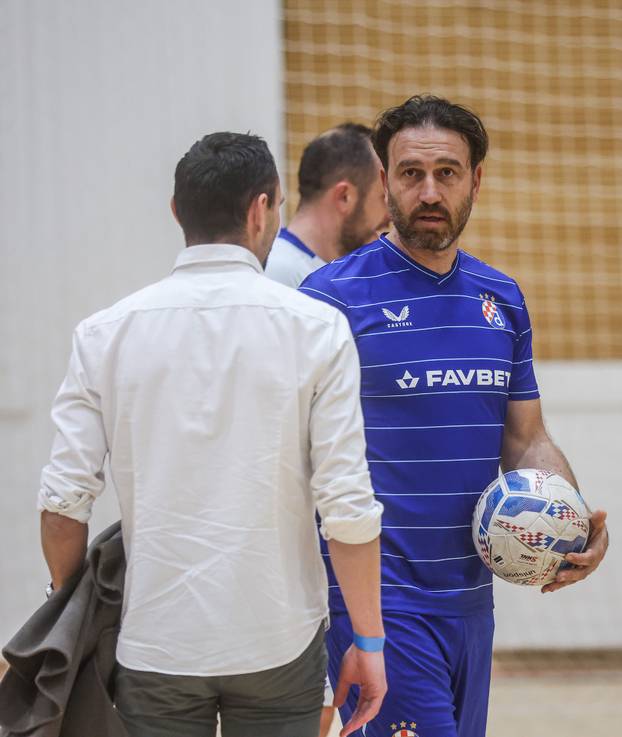 Zagreb: Veterani Dinama i Hajduka odigrali humanitarnu utakmicu