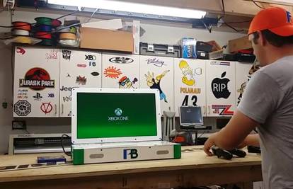 Gamerski san: Playbox spaja Xbox One i PS4 u jedan laptop