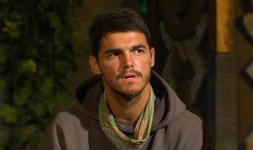 Napeto na plemenskom vije&cacute;u u Survivoru! 'Stefan je inicijator lo&scaron;e energije, zato smo gubili'