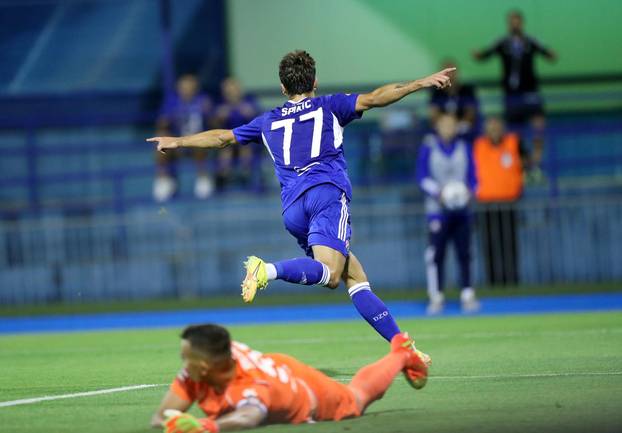 Zagreb: Derbi Dinama i Hajduka na stadionu u Maksimiru