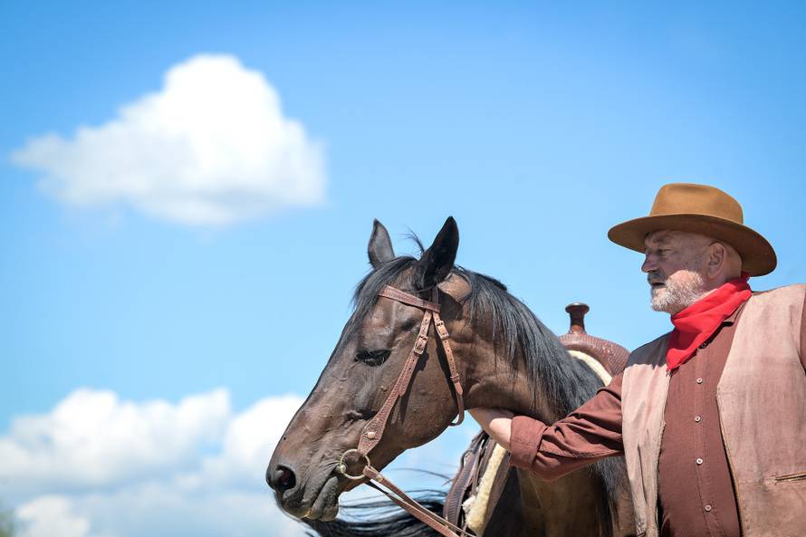 Željko Krušlin: Nitko nam nije htio izdati prvi album, a kava je 'kriva' za ljubav sa suprugom