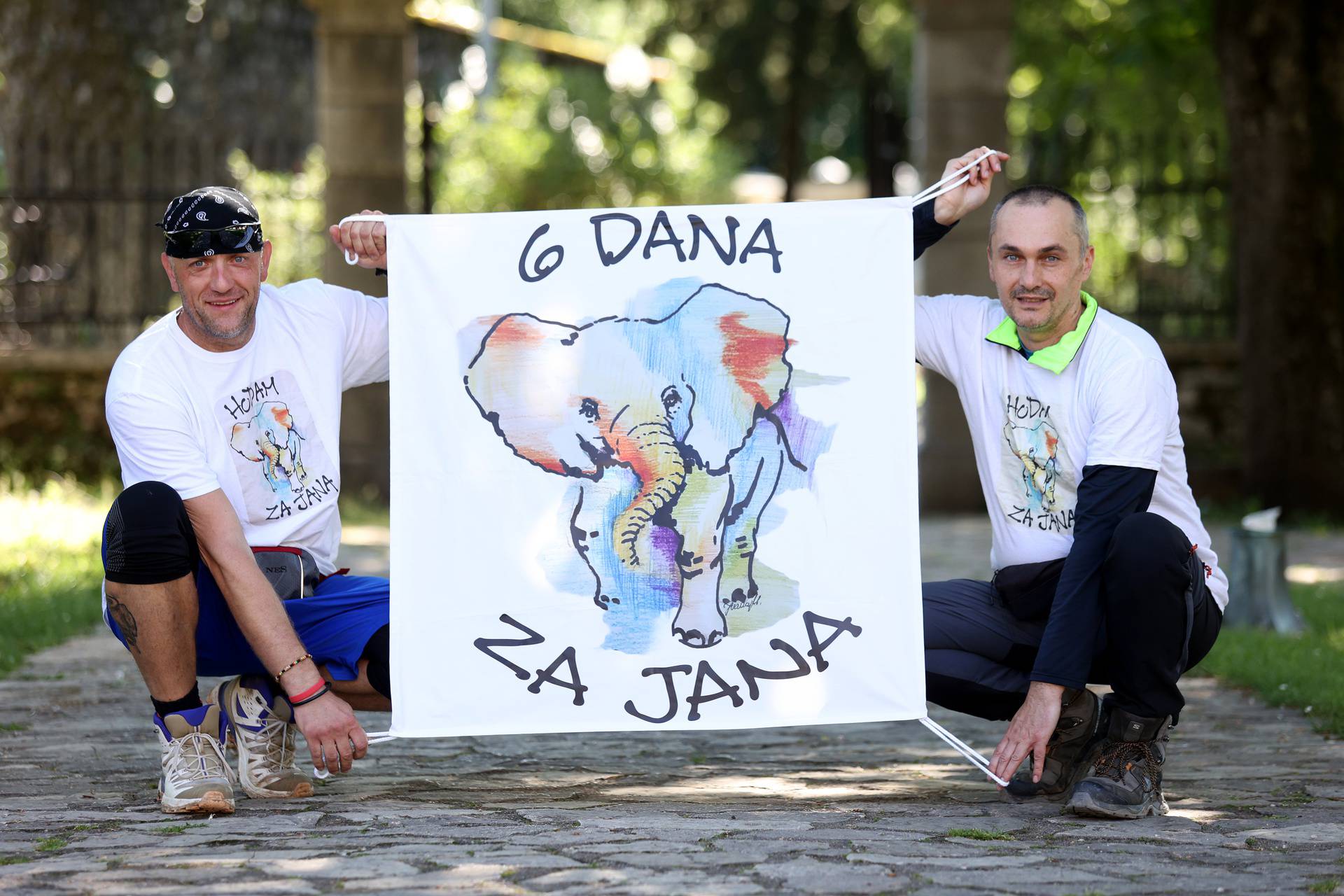 FOTO Ovi mladići su za bolesnog dječaka Jana (7) čak šest dana hodali od Zagreba do Rijeke!