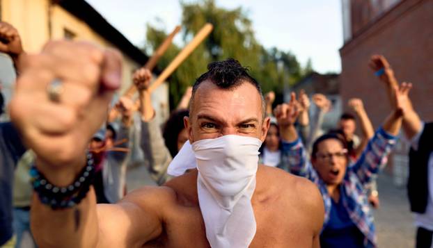 FOTO Operacije, oružje, bunkeri. Milijarderi se pripremaju za apokalipsu: 'Imaju skloništa...'