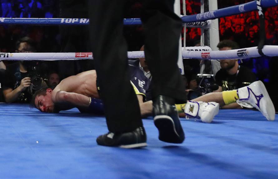 Boxing - Vasyl Lomachenko v Anthony Crolla - WBA & WBO World Lightweight Titles