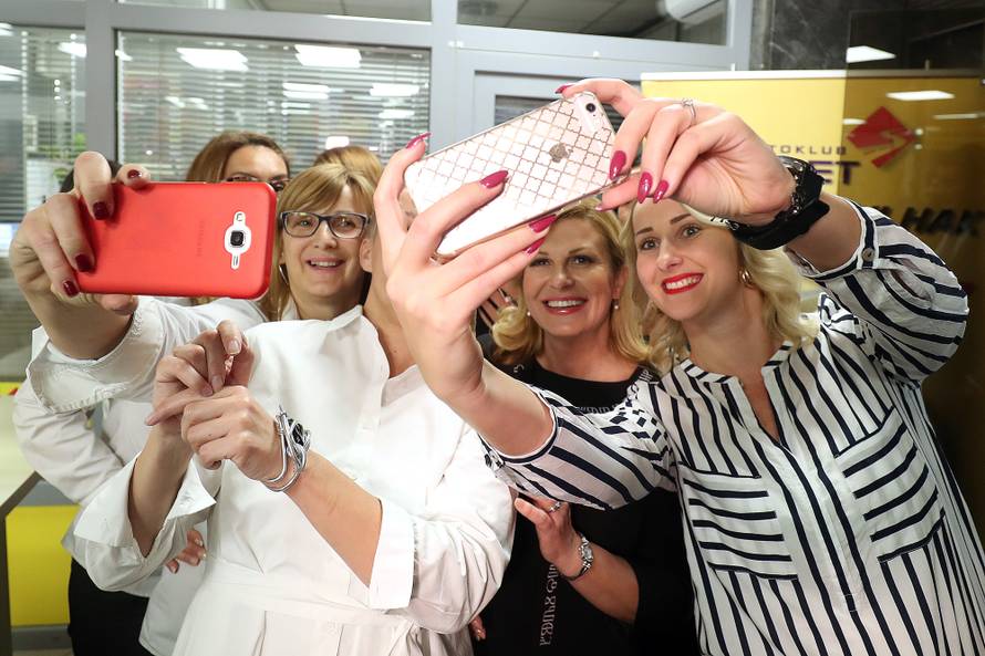 Zagreb: Predsjednica na obilje??avanju 40. obljetnice djelovanja Autokluba Siget