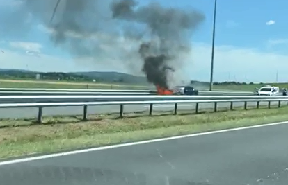 'Vatra je bila ogromna, dim je sukljao, ljudi su se zaustavljali da pomognu ženi s djetetom'