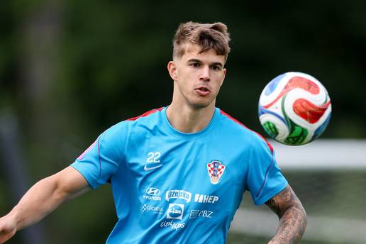 U&Zcaron;IVO Transferi: Luka Vu&scaron;kovi&cacute; pred odlaskom, Brighton sprema ugovor do kraja tjedna