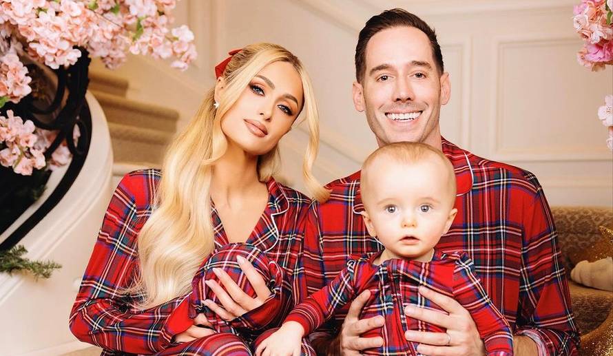 Paris Hilton proslavila je prvi Božić sa sinom i kćeri: 'Nisam ni mogla zamisliti ovakvu sreću...'