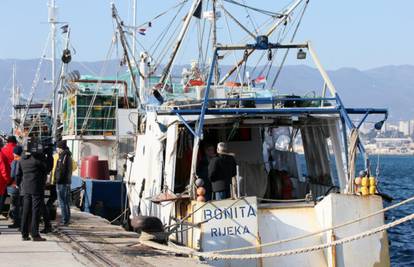 Policija će umirovljenicima dati 150 kg ilegalno ulovljene ribe