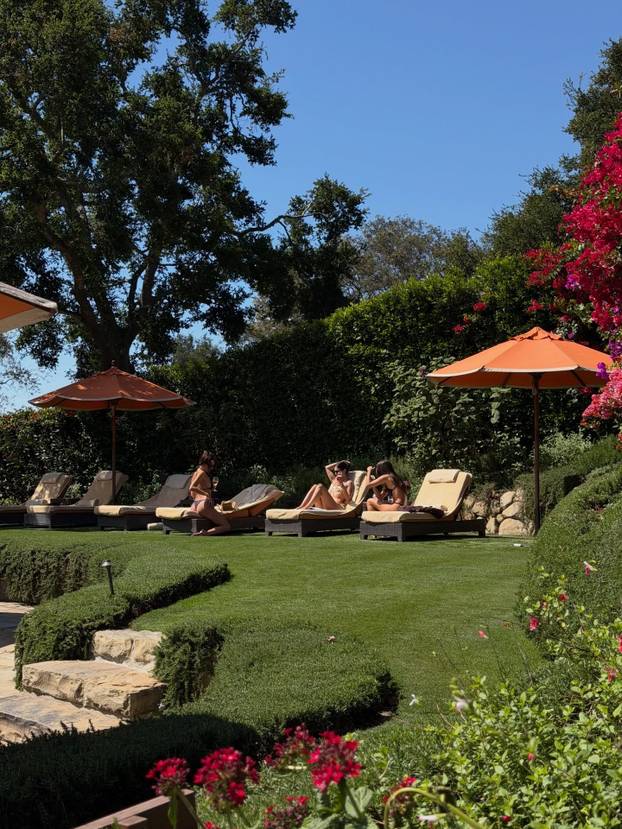 FOTO Ima svoj brend kupaćih, a kad vidite njezino savršeno tijelo, bit će vam sve jasno