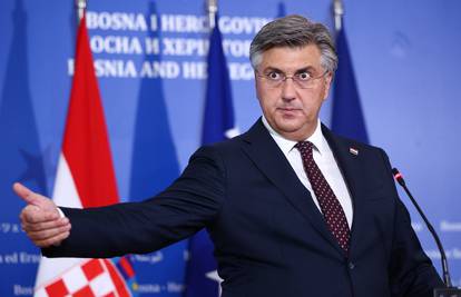 Plenković novinarki: 'Slatki ste, radoznali ste', upozorila ga je: 'Pazite s takvim izjavama'