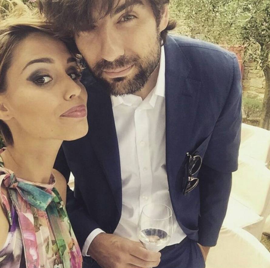 Nova himna? Ćorluka i suigrači zapjevali Frankinu ‘S tobom’