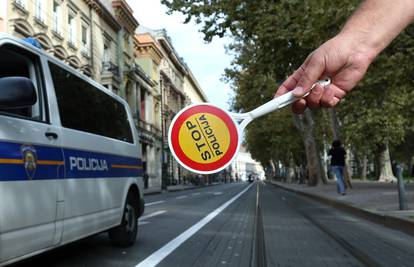 Prometni policajci varali vozače i pisali lažne kazne: 'Pali' jer su zaustavili auto pun Uskokovaca