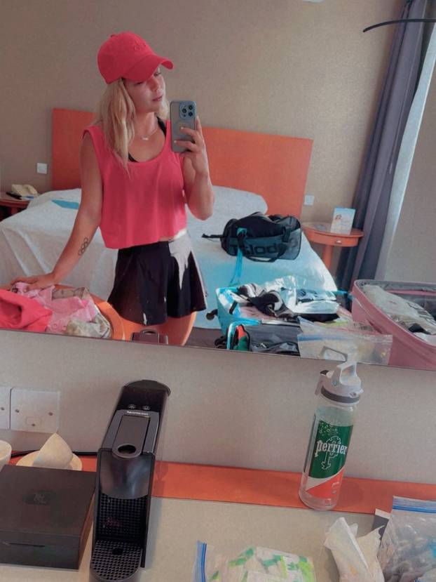 FOTO Tko je tenisačica čija je fotka u toplesu šokirala svijet?