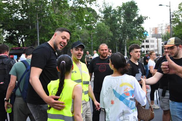 Beograd: Studenti u blokadi pozvali su na skup na Slaviji, a jedno od okupljališta građana je i kod Pravnog fakulteta