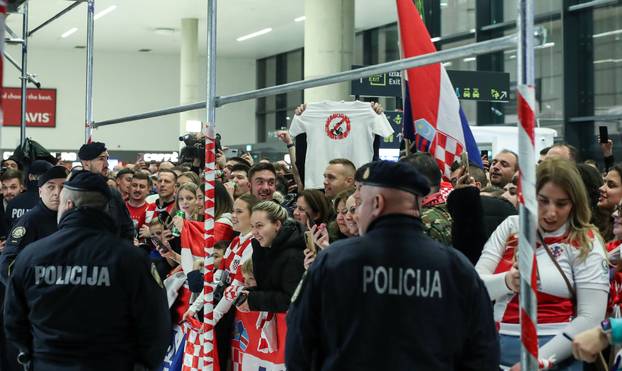 Doček brončanih rukometaša u Zračnoj luci Franjo Tuđman