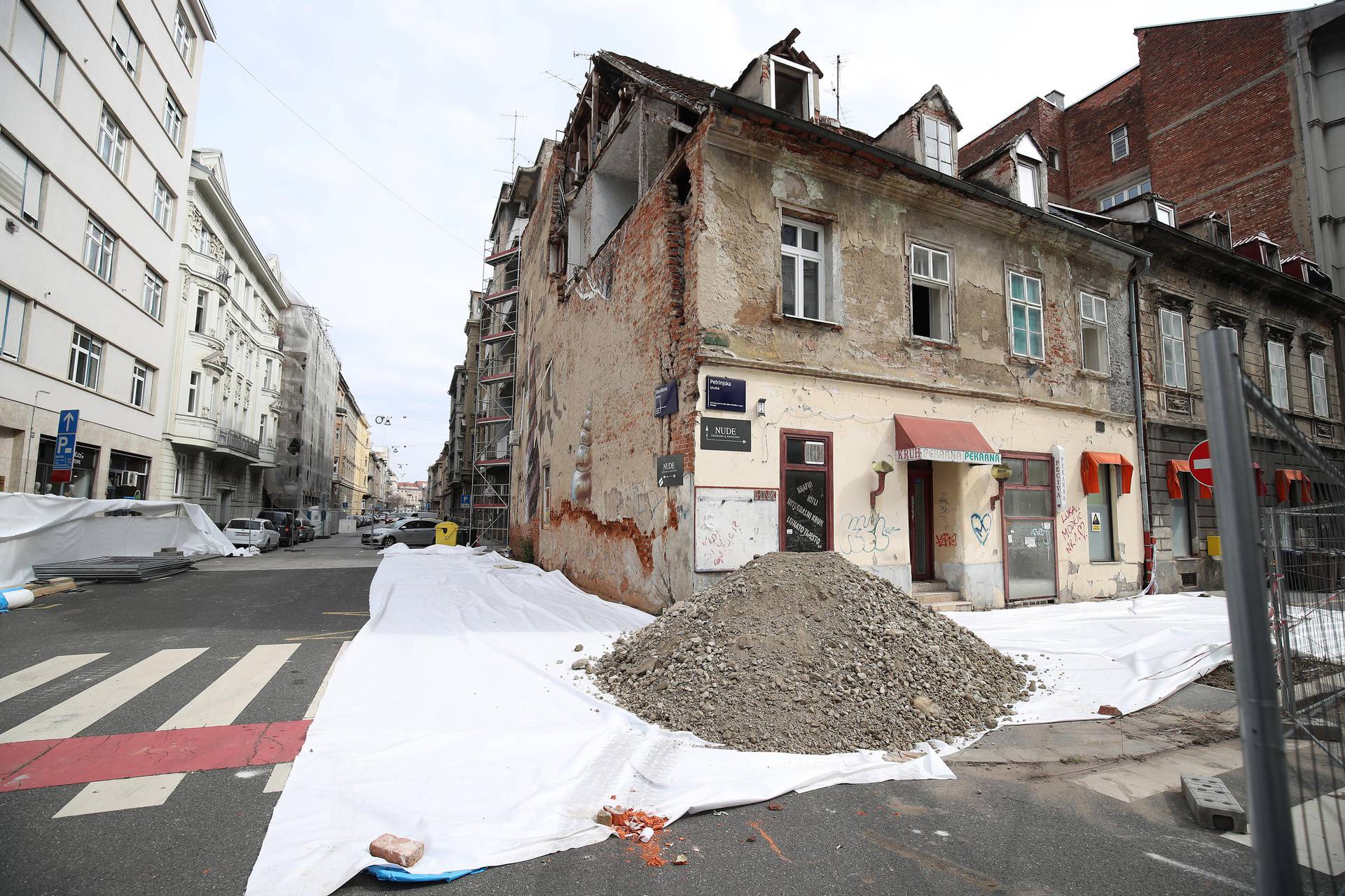 Zagreb: Sve je spremno za rušenje zgrade na uglu Petrinjske i Đorđićeve  ulice