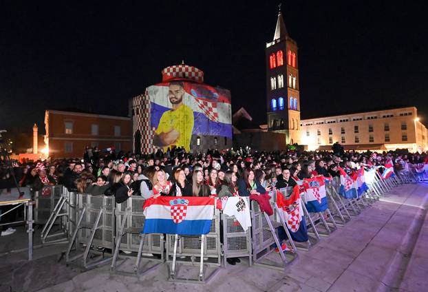 Navijači u Zadru očekuju povratak brončanih Vatrenih