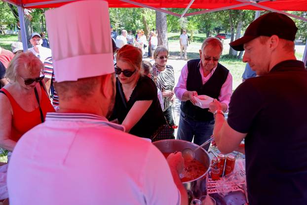 Zadar: Međunarodni praznik rada SDP će obilježiti podjelom besplatnih porcija graha u Vruljici
