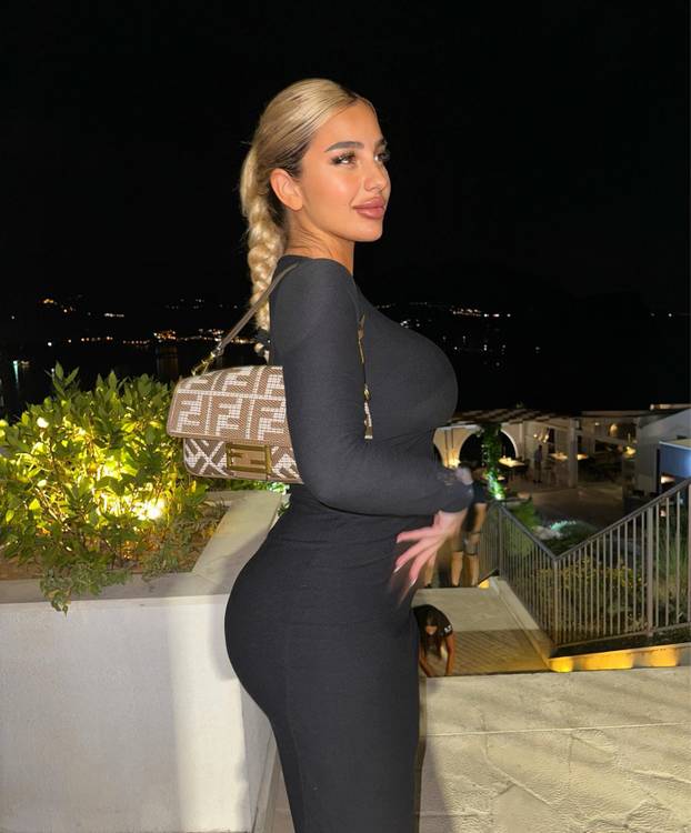 FOTO Otac ga se odrekao zbog supruge, izbačen je iz BiH vrste, a sad ide u nizozemskog diva