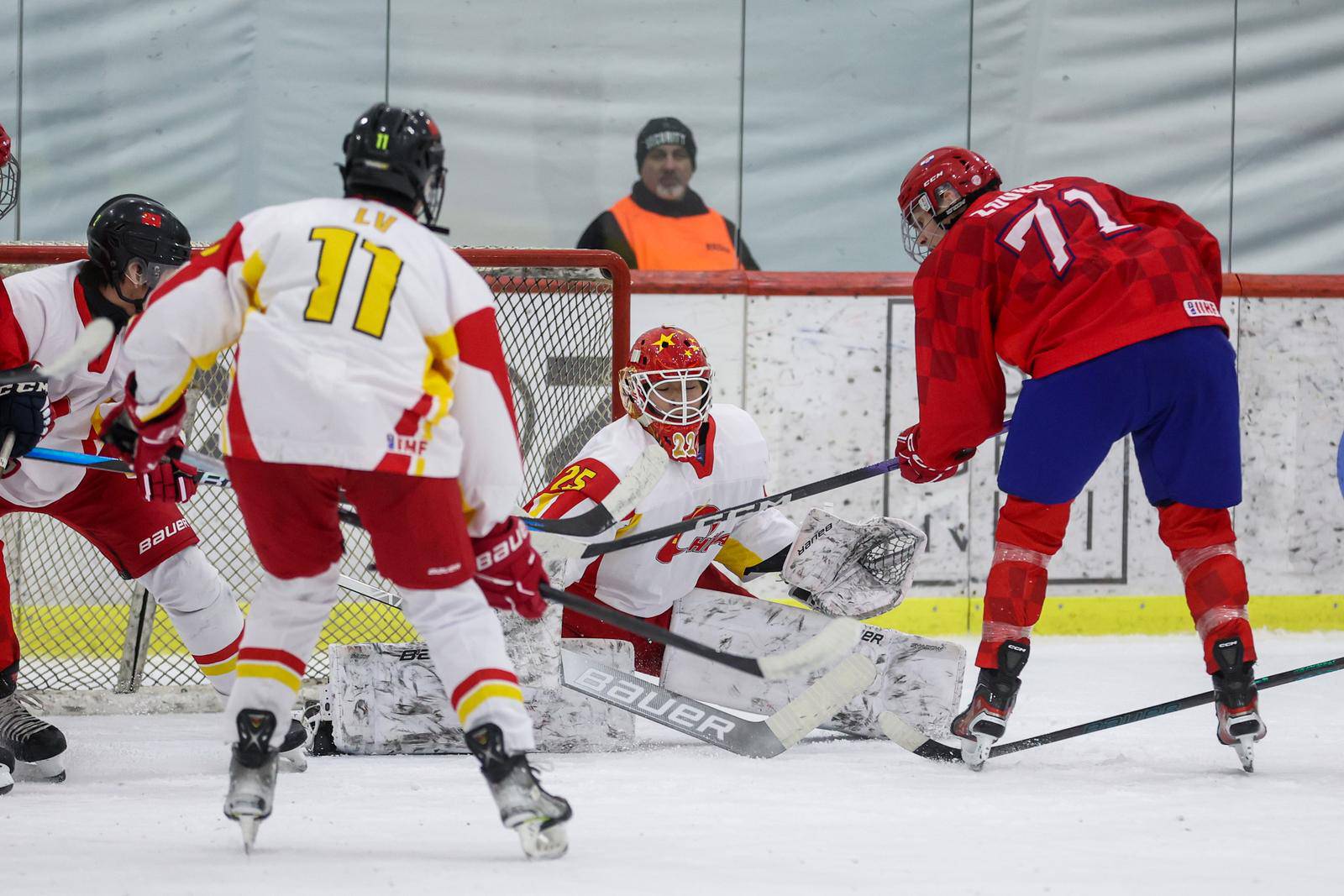 Zagreb: IIHF Svjetsko prvenstvo u hokeju na ledu za mlađe seniore, Hrvatska - Kina