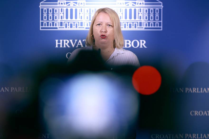 Zagreb: Kristina Ikić Baniček o lokalnim izborima i plaći gradonačelnika Siska