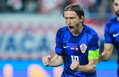 Dečki, ovo je za čistu peticu! Hrvatska leti prema Mundijalu, vatreni 'starci' demolirali Češku