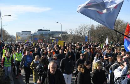 Studenti marširaju od Beograda do Novog Sada: Ovo nije teško,  težak je život pod ovim režimom
