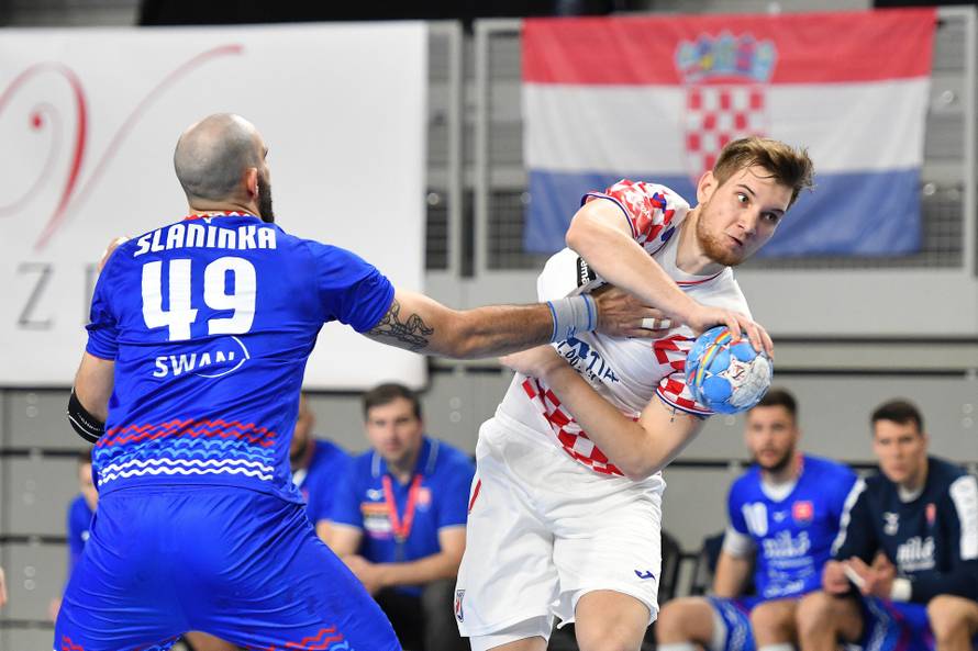 Varaždin: Hrvatska igra protiv Slovačke u EHF EURO Kupu