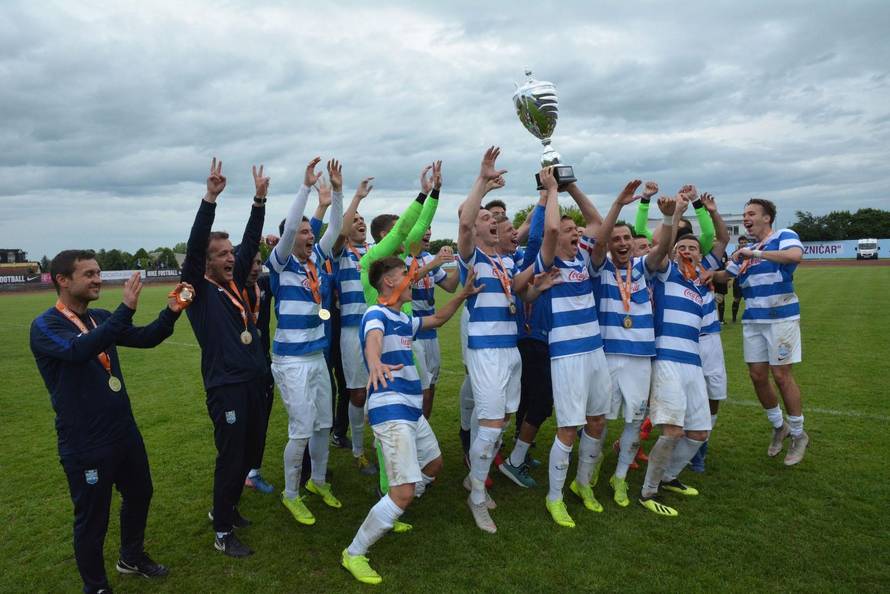 Slavonski Brod: Nogometna utakmica Finale kupa juniori Osijek - Lokomotiva.