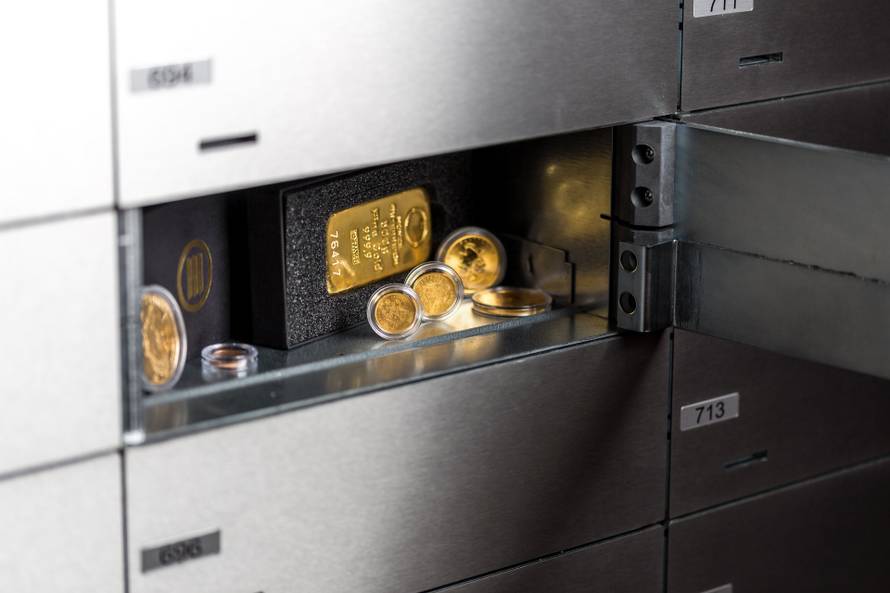 Potražnja za zlatom nikad veća: Kako započeti s ulaganjem i na što pripaziti?