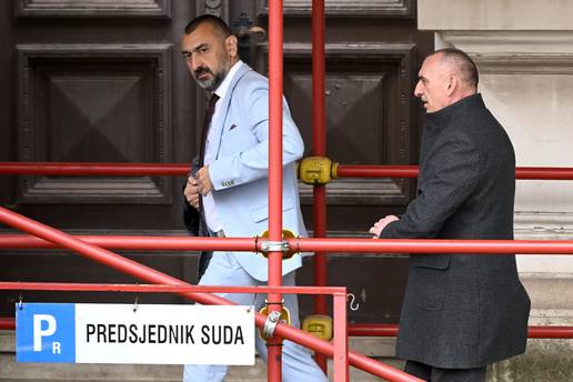 Toma&scaron;evi&cacute; o aferi Hipodrom: 'Tra&zcaron;it &cacute;emo naknadu i povrat ukradenog novca u cijelosti'