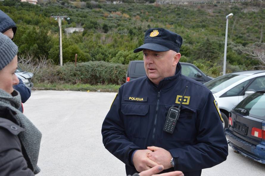 Pronađeno tijelo u odvodnom kanalu, dvoje ljudi još traže