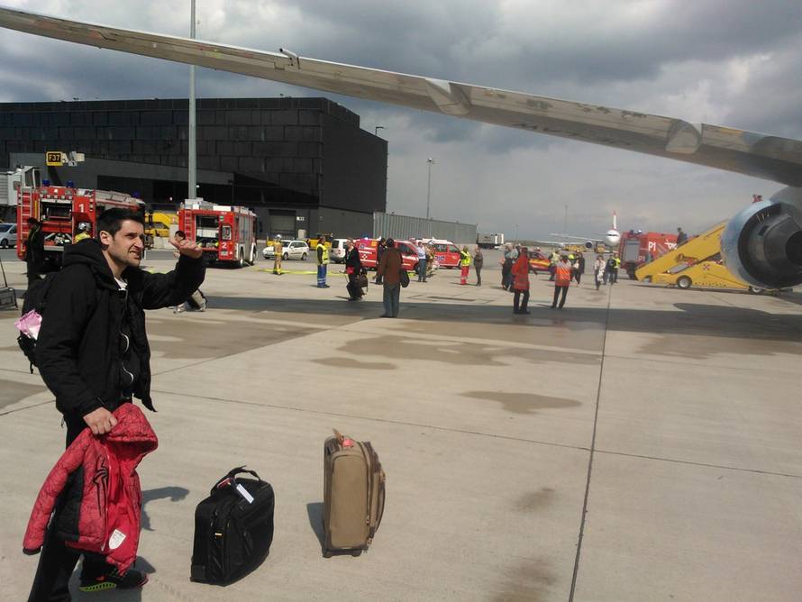 Hrvat proživio dramu u avionu: Aparat za kavu izazvao požar