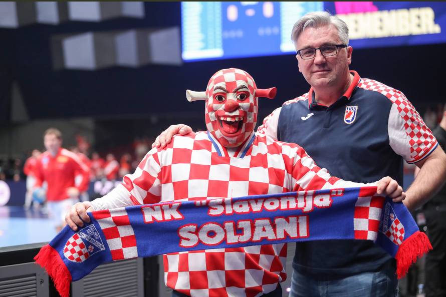 Hrvati utišali i Bečane! 'Shrek' Marinko: Idemo skroz do finala