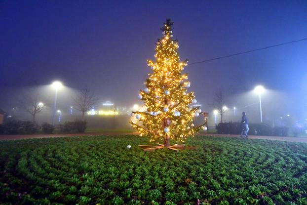 Vozila puna plišanih medvjedića apsolutni su hit adventa u Virovitici