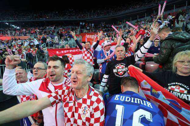 Navijači spremni za utakmicu Hrvatske i Islanda na Svjetskom rukometnom prvenstvu 