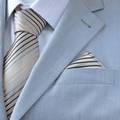 Stylish detalj za muško odijelo: Složite maramicu na 7 načina
