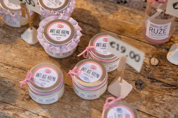 Zagreb: Manifestacija "100% Zagorsko" na Europskom trgu