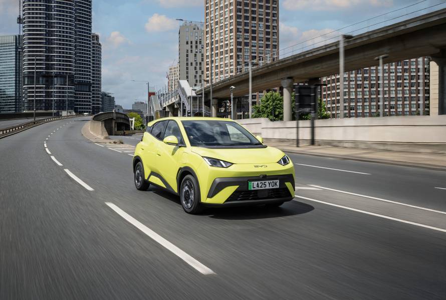 BYD slavi proizvodnju rekordnog milijuntog DOLPHIN SURFA