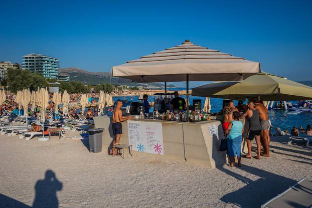 Split: Novootvoreni kafići na Žnjanskom platou: Gaal i Central Beach