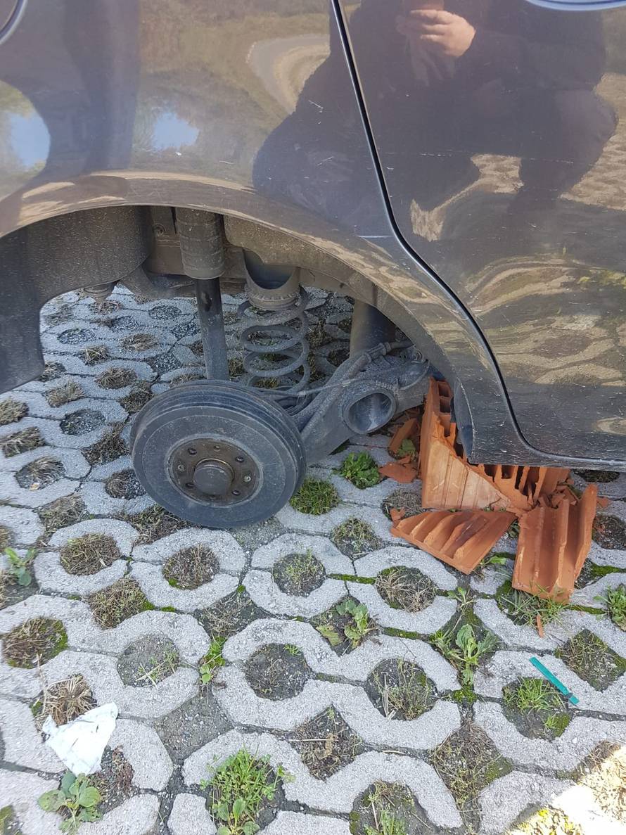 Dok je liječnica radila noćnu, s auta su joj skinuli sve kotače