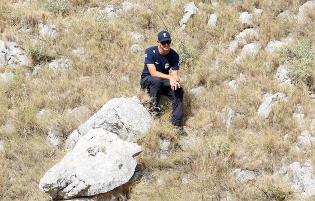 Šibenik:Na Kornatima obilježena 19. godišnjica tragedije u kojoj je poginulo 12 vatrogasaca