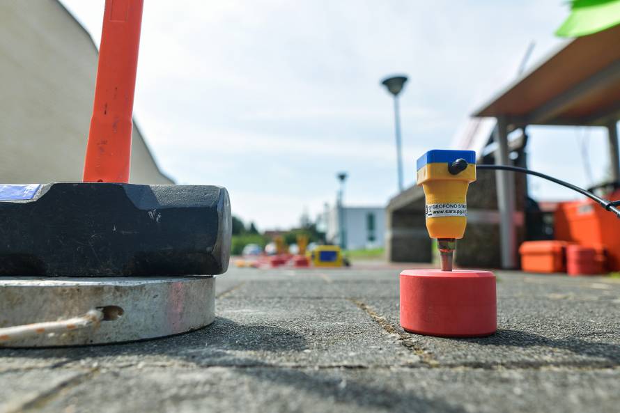 Zagreb: Geofizički odsjek PMF-a predstavio opremu koja će pomoći utvrditi potrese                                